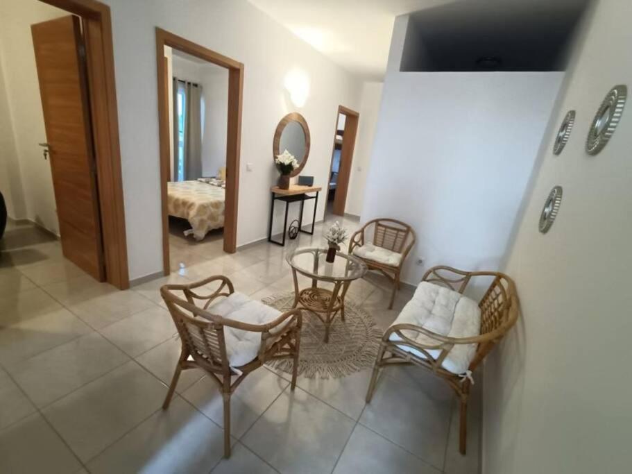 New, Modern, And Cozy 3 Bedroom Apartment. Santa Maria Exteriör bild